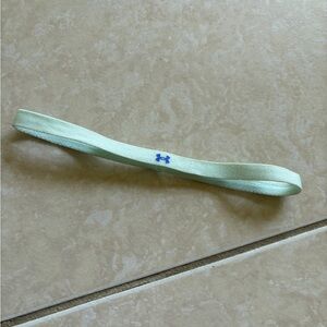 Under armor singular headband